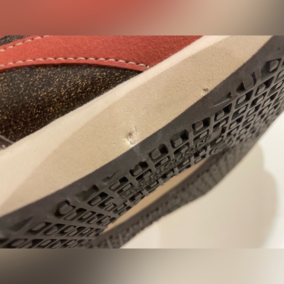 ❤️🔥Host Pick❤️🔥 Predictions Retro Vintage Style Athletic Shoe - Picture 8 of 12